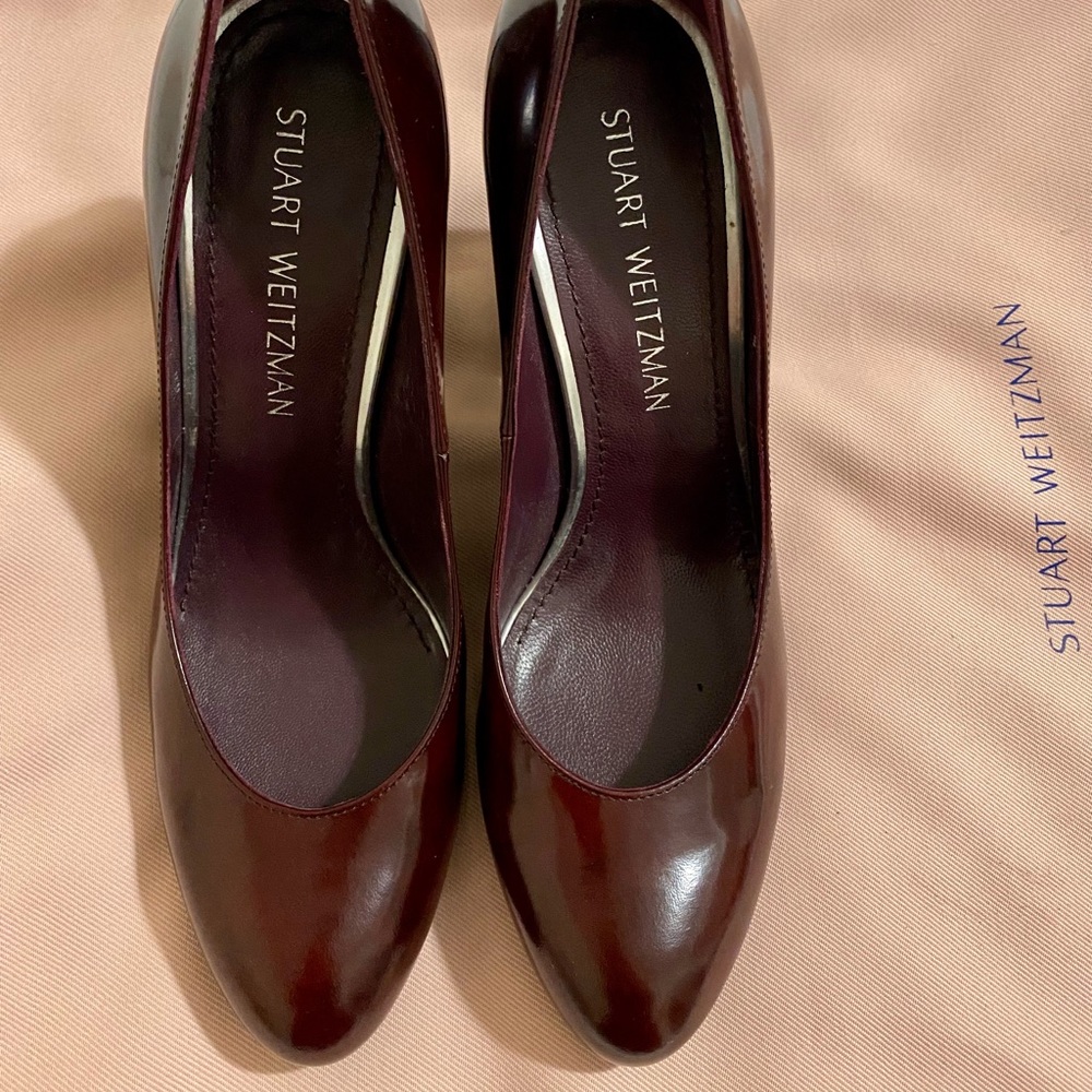 Stuart Weitzman Moda Patent Leather Pumps